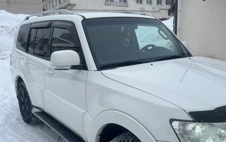 Mitsubishi Pajero IV, 2010 год, 1 900 000 рублей, 2 фотография