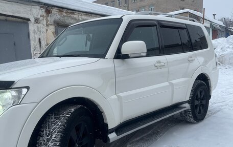 Mitsubishi Pajero IV, 2010 год, 1 900 000 рублей, 4 фотография