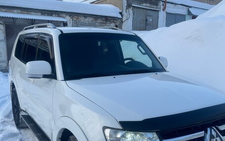 Mitsubishi Pajero IV, 2010 год, 1 900 000 рублей, 13 фотография