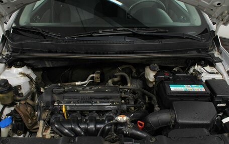 Hyundai Solaris II рестайлинг, 2013 год, 810 000 рублей, 24 фотография