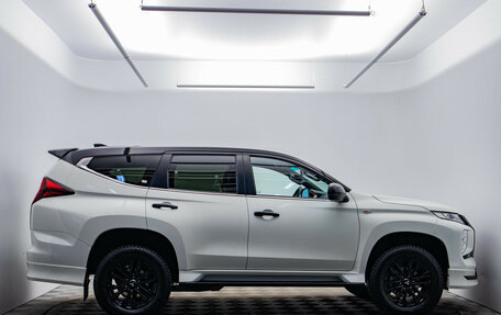 Mitsubishi Montero Sport, 2022 год, 4 320 000 рублей, 4 фотография