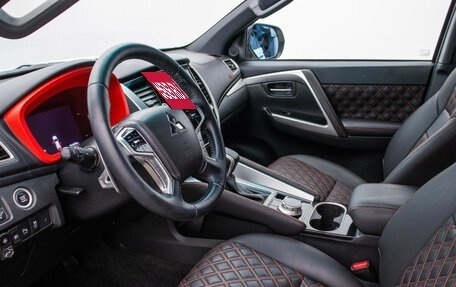 Mitsubishi Montero Sport, 2022 год, 4 320 000 рублей, 10 фотография