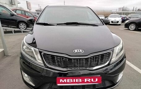 KIA Rio III рестайлинг, 2013 год, 630 000 рублей, 1 фотография