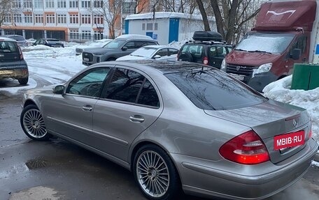 Mercedes-Benz E-Класс, 2004 год, 770 000 рублей, 5 фотография