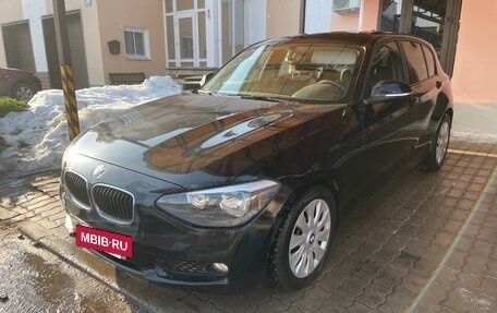 BMW 1 серия, 2012 год, 1 300 000 рублей, 3 фотография
