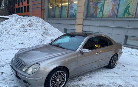 Mercedes-Benz E-Класс, 2004 год, 770 000 рублей, 11 фотография