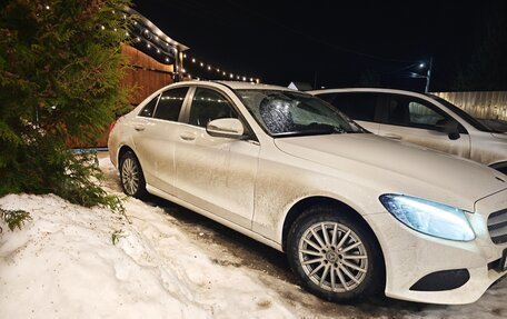 Mercedes-Benz C-Класс, 2018 год, 1 890 000 рублей, 3 фотография