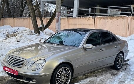 Mercedes-Benz E-Класс, 2004 год, 770 000 рублей, 18 фотография