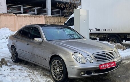 Mercedes-Benz E-Класс, 2004 год, 770 000 рублей, 17 фотография