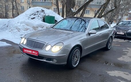Mercedes-Benz E-Класс, 2004 год, 770 000 рублей, 12 фотография