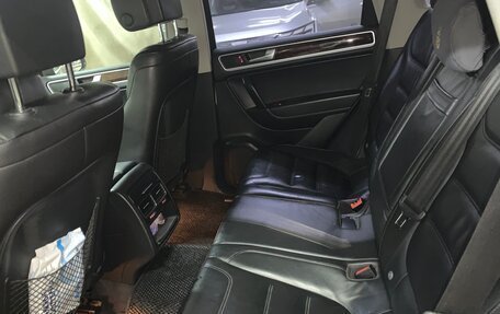 Volkswagen Touareg III, 2011 год, 1 650 000 рублей, 5 фотография