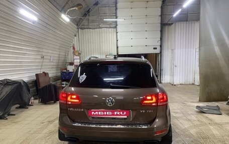 Volkswagen Touareg III, 2011 год, 1 650 000 рублей, 4 фотография