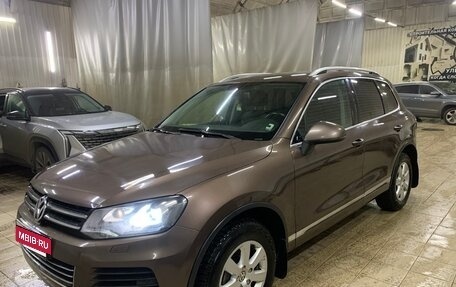 Volkswagen Touareg III, 2011 год, 1 650 000 рублей, 3 фотография