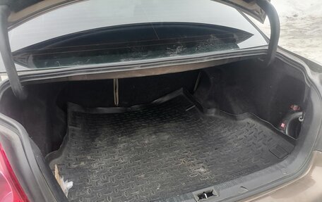 Toyota Avensis III рестайлинг, 2005 год, 520 000 рублей, 8 фотография