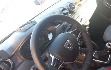 Dacia Duster II, 2019 год, 1 873 000 рублей, 13 фотография