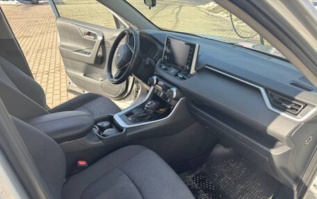 Toyota RAV4, 2019 год, 2 750 000 рублей, 7 фотография