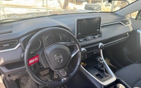 Toyota RAV4, 2019 год, 2 750 000 рублей, 3 фотография