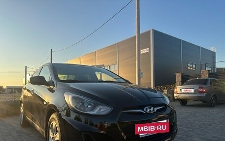 Hyundai Solaris II рестайлинг, 2012 год, 650 000 рублей, 6 фотография
