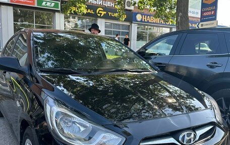 Hyundai Solaris II рестайлинг, 2012 год, 650 000 рублей, 11 фотография