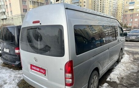 Toyota HiAce H200, 2008 год, 2 050 000 рублей, 2 фотография
