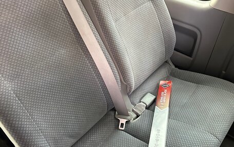 Toyota HiAce H200, 2008 год, 2 050 000 рублей, 10 фотография