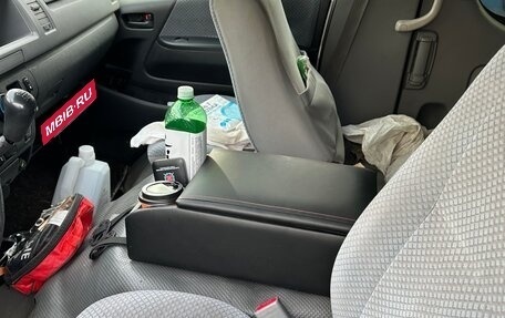 Toyota HiAce H200, 2008 год, 2 050 000 рублей, 14 фотография