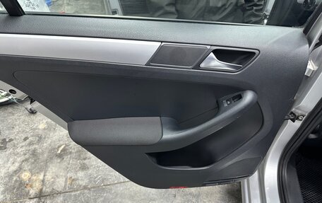 Volkswagen Jetta VI, 2011 год, 650 000 рублей, 7 фотография