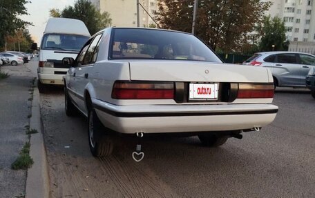 Nissan Bluebird IX, 1989 год, 350 000 рублей, 6 фотография