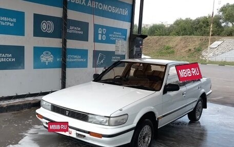 Nissan Bluebird IX, 1989 год, 350 000 рублей, 2 фотография