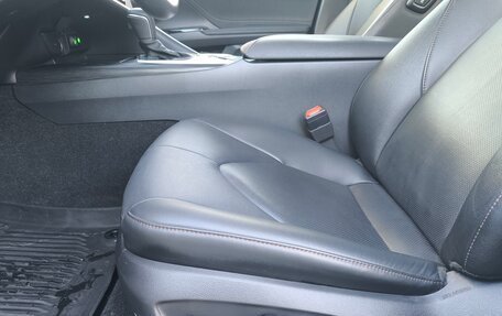 Toyota Camry, 2023 год, 3 900 000 рублей, 9 фотография