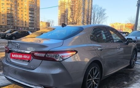 Toyota Camry, 2023 год, 3 900 000 рублей, 4 фотография