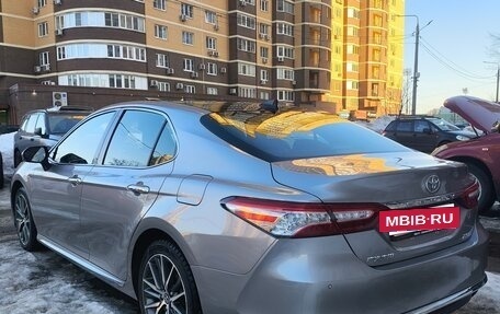 Toyota Camry, 2023 год, 3 900 000 рублей, 3 фотография