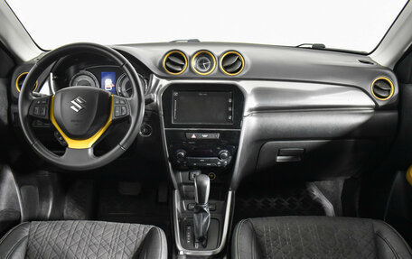 Suzuki Vitara II рестайлинг, 2021 год, 2 100 000 рублей, 13 фотография