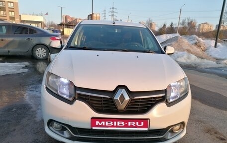 Renault Logan II, 2014 год, 530 000 рублей, 1 фотография