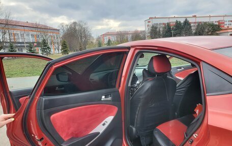 Hyundai Solaris II рестайлинг, 2012 год, 800 000 рублей, 2 фотография