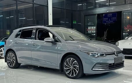 Volkswagen Golf VIII, 2022 год, 2 350 000 рублей, 3 фотография