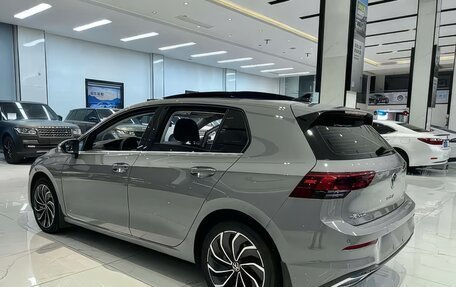 Volkswagen Golf VIII, 2022 год, 2 350 000 рублей, 5 фотография