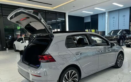 Volkswagen Golf VIII, 2022 год, 2 350 000 рублей, 6 фотография