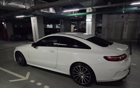 Mercedes-Benz E-Класс, 2017 год, 3 400 000 рублей, 3 фотография