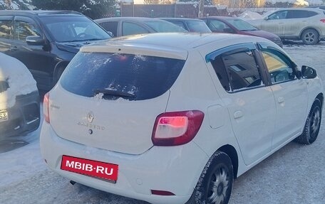 Renault Sandero II рестайлинг, 2016 год, 590 000 рублей, 3 фотография