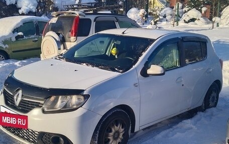 Renault Sandero II рестайлинг, 2016 год, 590 000 рублей, 2 фотография