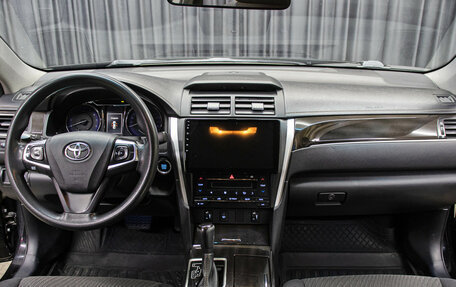 Toyota Camry, 2016 год, 1 698 000 рублей, 13 фотография