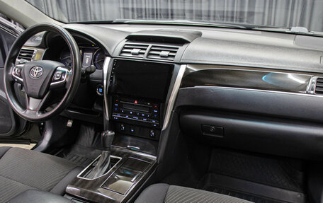 Toyota Camry, 2016 год, 1 698 000 рублей, 10 фотография