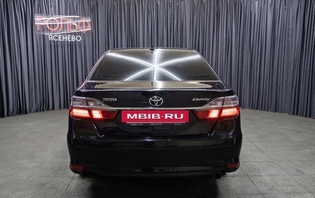 Toyota Camry, 2016 год, 1 698 000 рублей, 5 фотография