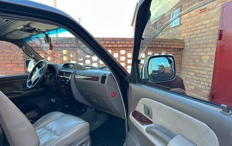 Toyota Land Cruiser Prado 90 рестайлинг, 2002 год, 1 000 000 рублей, 11 фотография