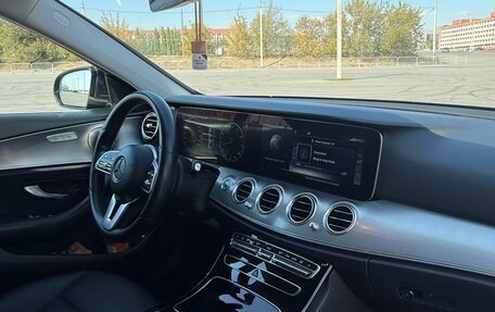 Mercedes-Benz E-Класс, 2018 год, 2 700 000 рублей, 9 фотография