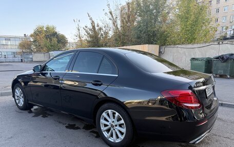 Mercedes-Benz E-Класс, 2018 год, 2 700 000 рублей, 5 фотография