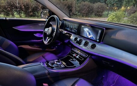 Mercedes-Benz E-Класс, 2018 год, 2 700 000 рублей, 14 фотография