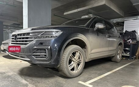 Volkswagen Touareg III, 2019 год, 5 800 000 рублей, 2 фотография