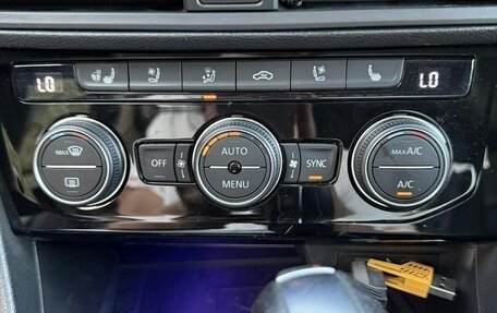 Volkswagen Jetta VII, 2020 год, 1 350 000 рублей, 18 фотография